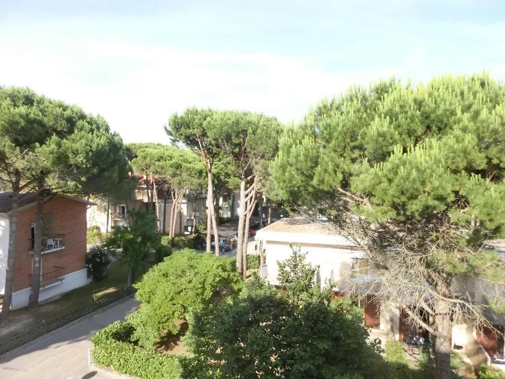 Delightful Apartment Surrounded By Nature Bibione İtalya